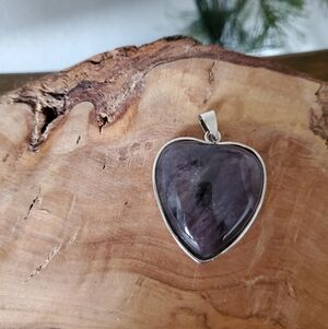 Natural Polished Amethyst Heart Gemstone Bezeled Pendant